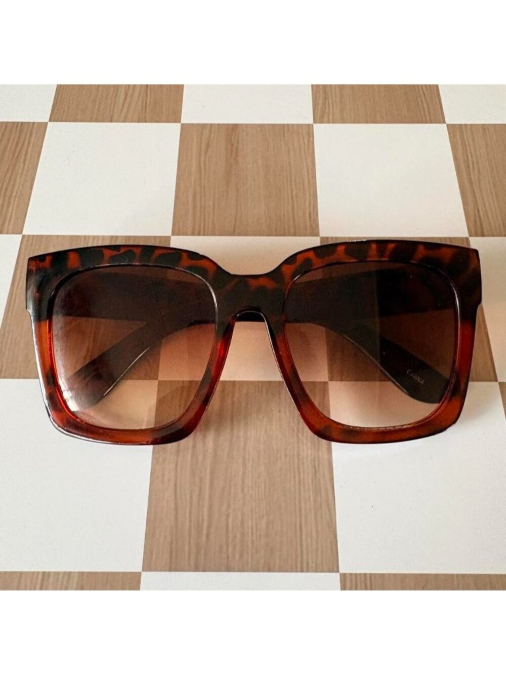 Tortoiseshell square sunglasses